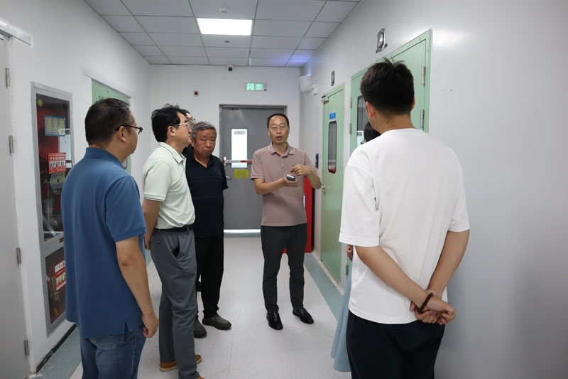 中国粮油学会专家组莅临南京微测调研指导