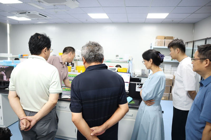 中国粮油学会专家组莅临南京微测调研指导